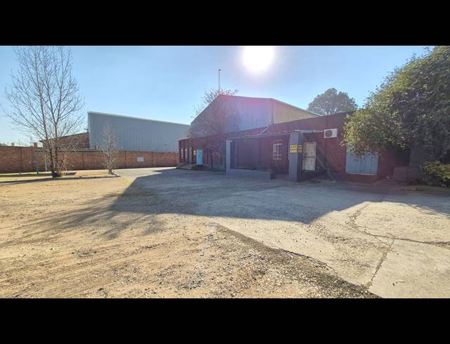 1,000M² FACTORY TO LET IN ANDERBOLT
